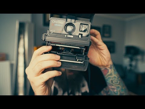 Understanding the Polariod 600 Camera’s Battery System